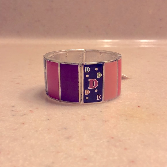 🍾 HOST PICK 🍾 🛼 “D” Multi-Colored Fashion Bracelet 🛼 - Picture 2 of 7
